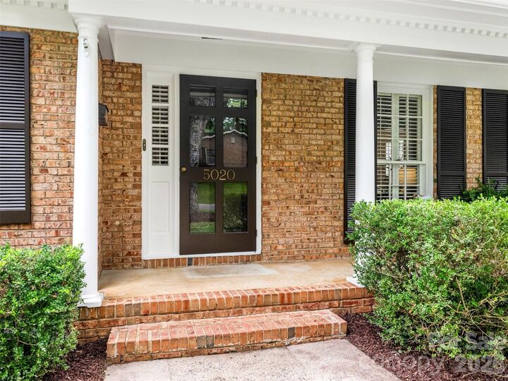 Property Photo: 5020 Glenbrier Drive NC 28212