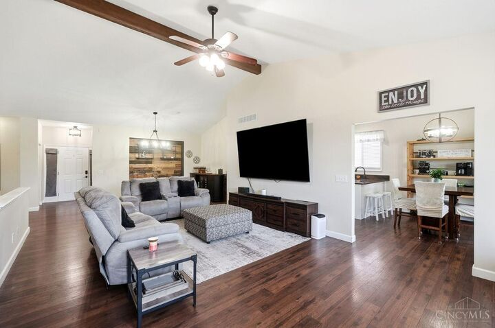 Property Photo:  1038 Wood Duck Court  OH 45039 
