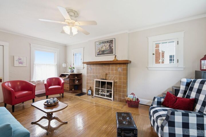 Property Photo:  3319 Lookout Drive  OH 45208 