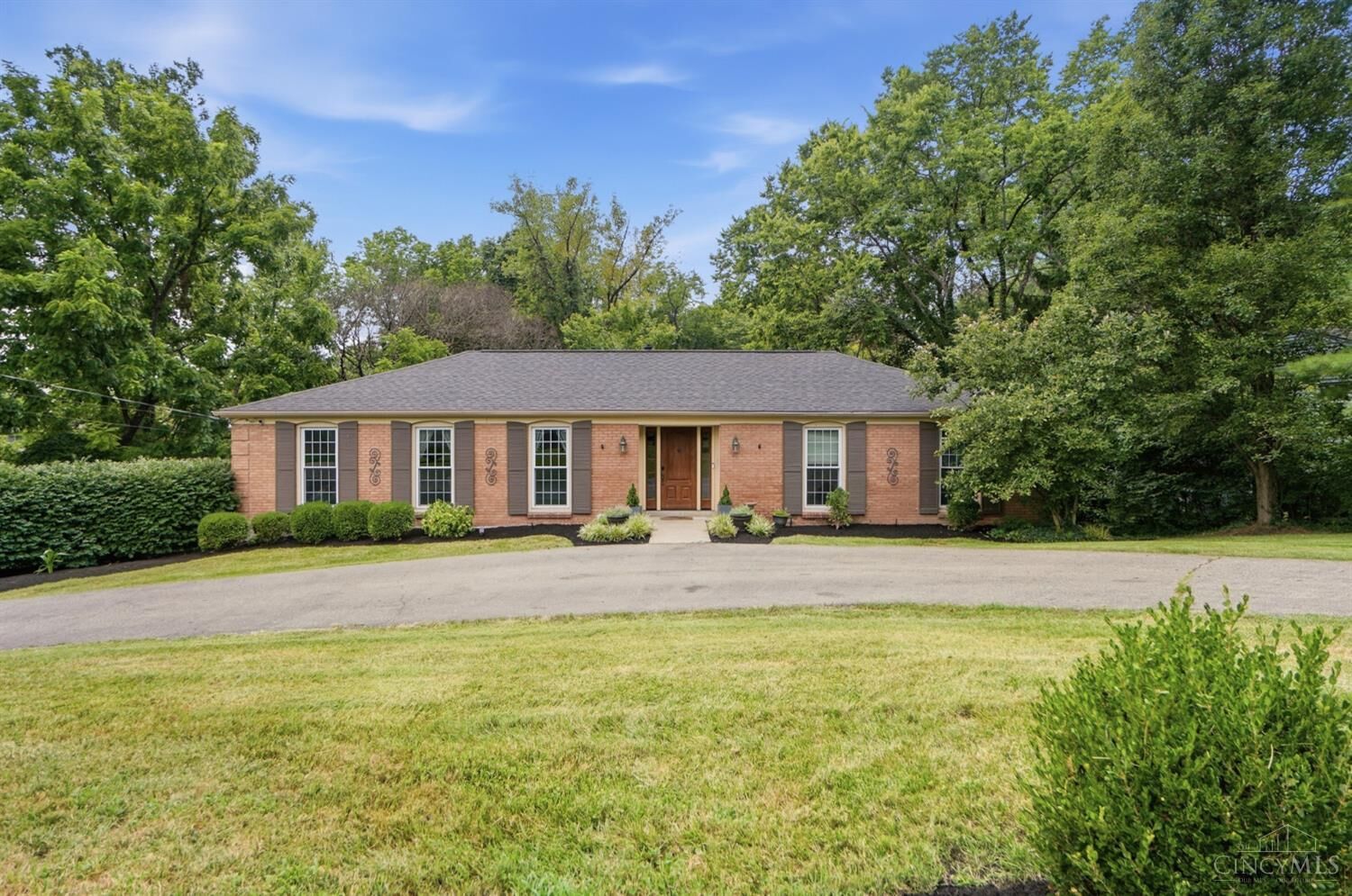 Property Photo:  215 Compton Road  OH 45215 
