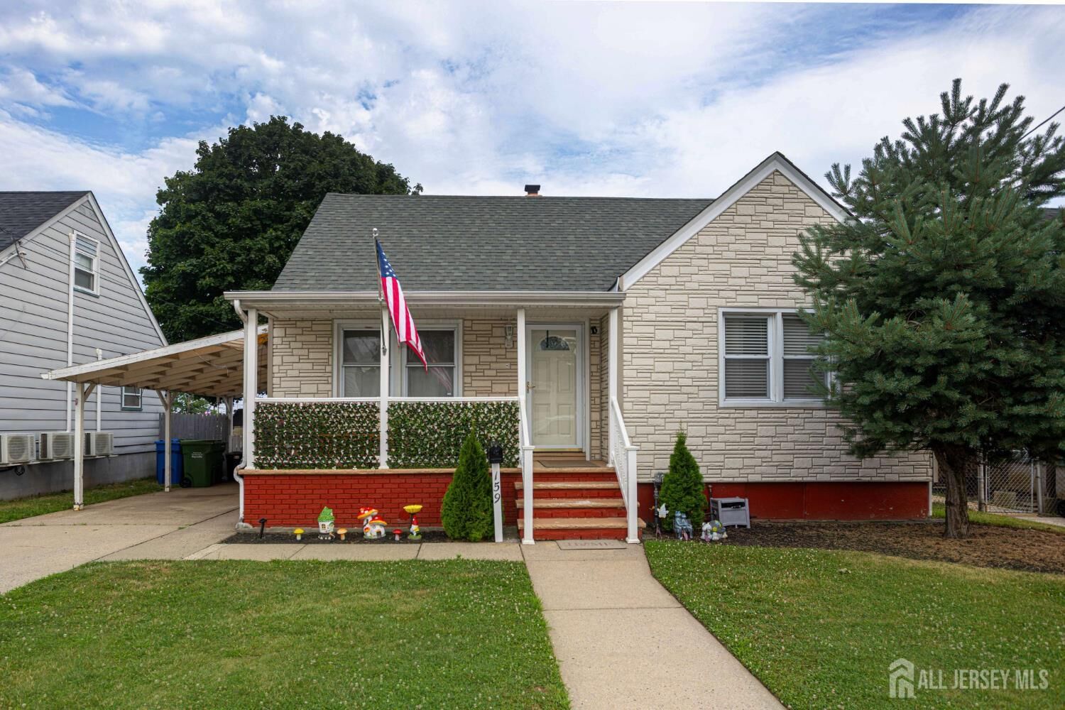 Property Photo:  159 Norton Street  NJ 08879 