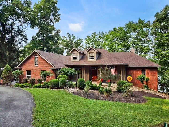 Property Photo:  16901 Treasure Lake Rd  PA 15801 