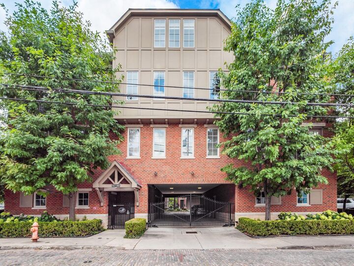 Property Photo: 871 S Pearl Street OH 43206