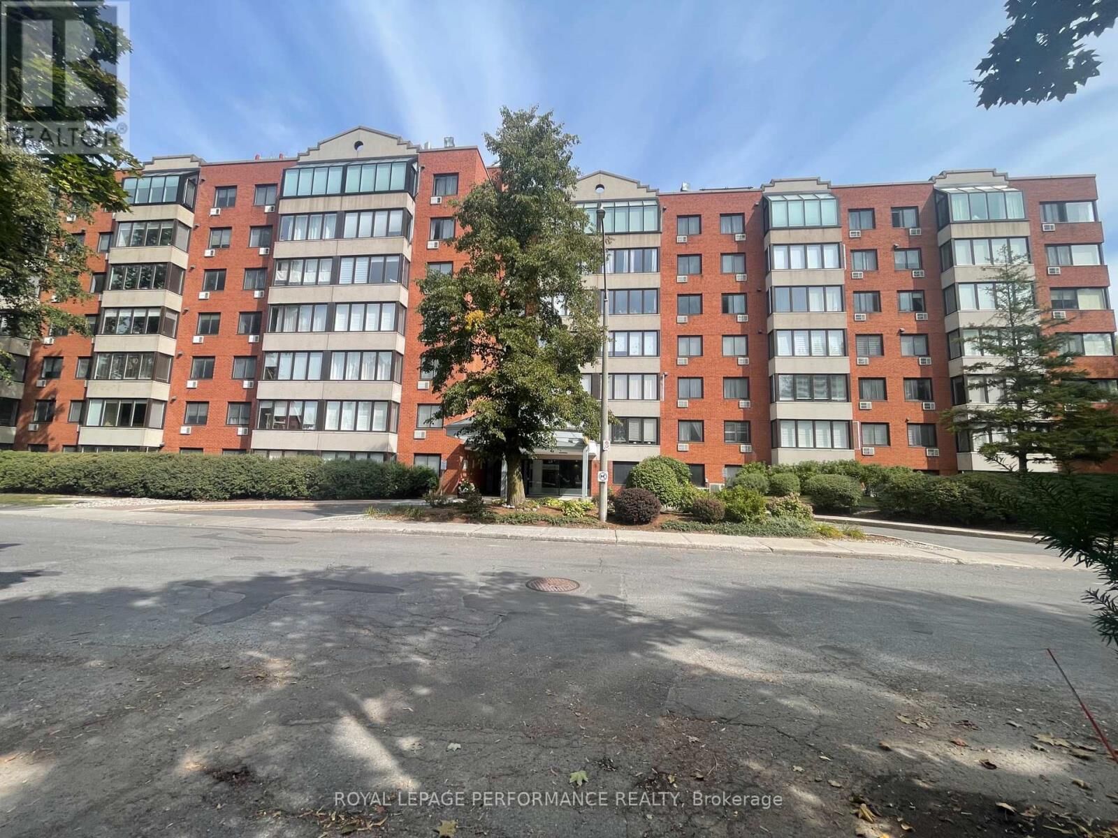 Property Photo:  225 Alvin Road 507  ON K1K 4H6 
