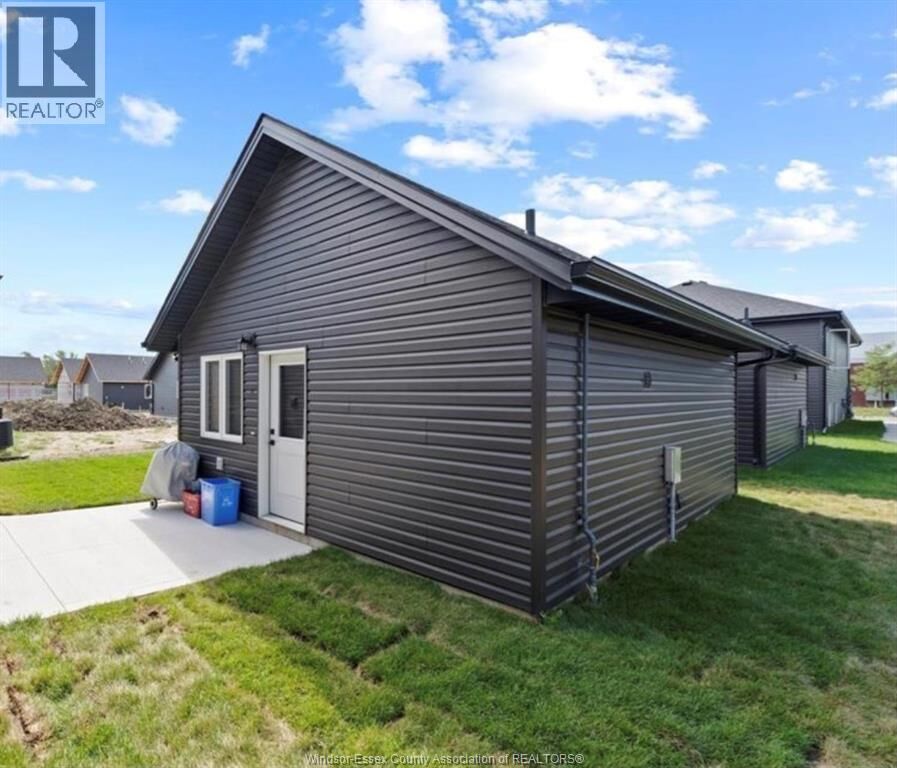Property Photo:  1837 Meldrum 3  ON N8W 0B6 
