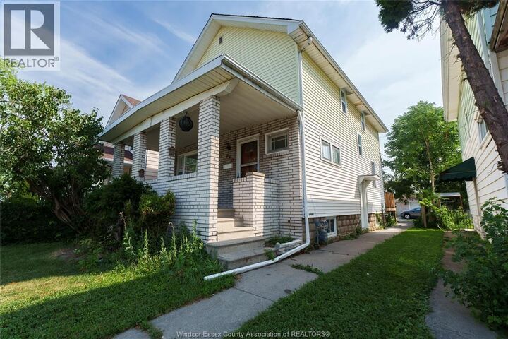 Property Photo:  950 Elsmere  ON N9A 2A9 