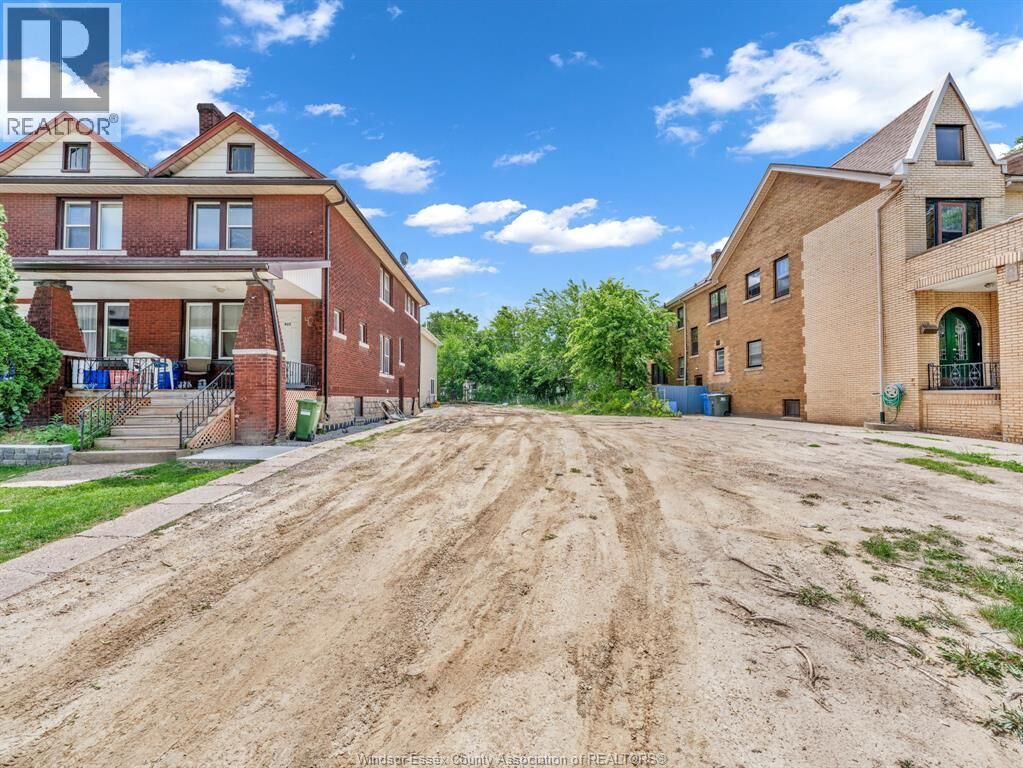 Property Photo:  421 Partington Avenue  ON N8W 3S1 