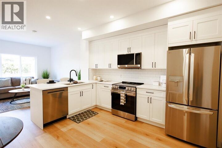 Property Photo: 3302 Eby Street 5 BC V8G 4B5