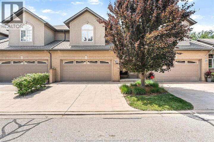 Property Photo: 435 Sandpoint ON N8P 1S3