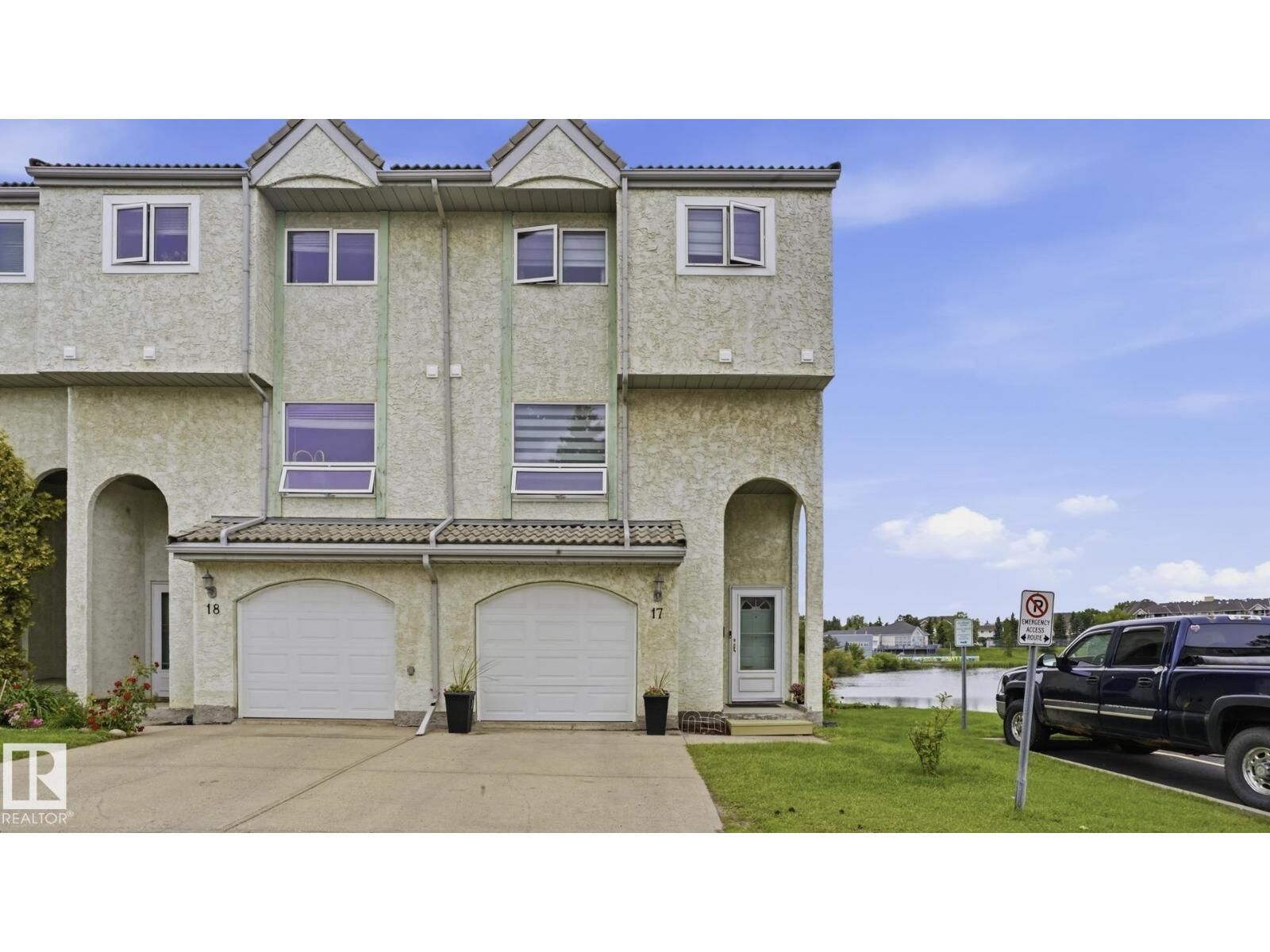 Property Photo:  #17 9505 176 St NW  AB T5T 5Z4 