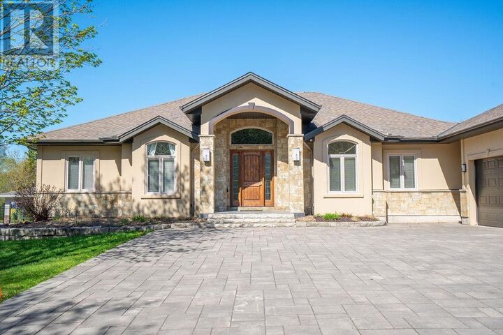 Photo de la propriété:  535 Brule Rd  ON P6A 0B5 