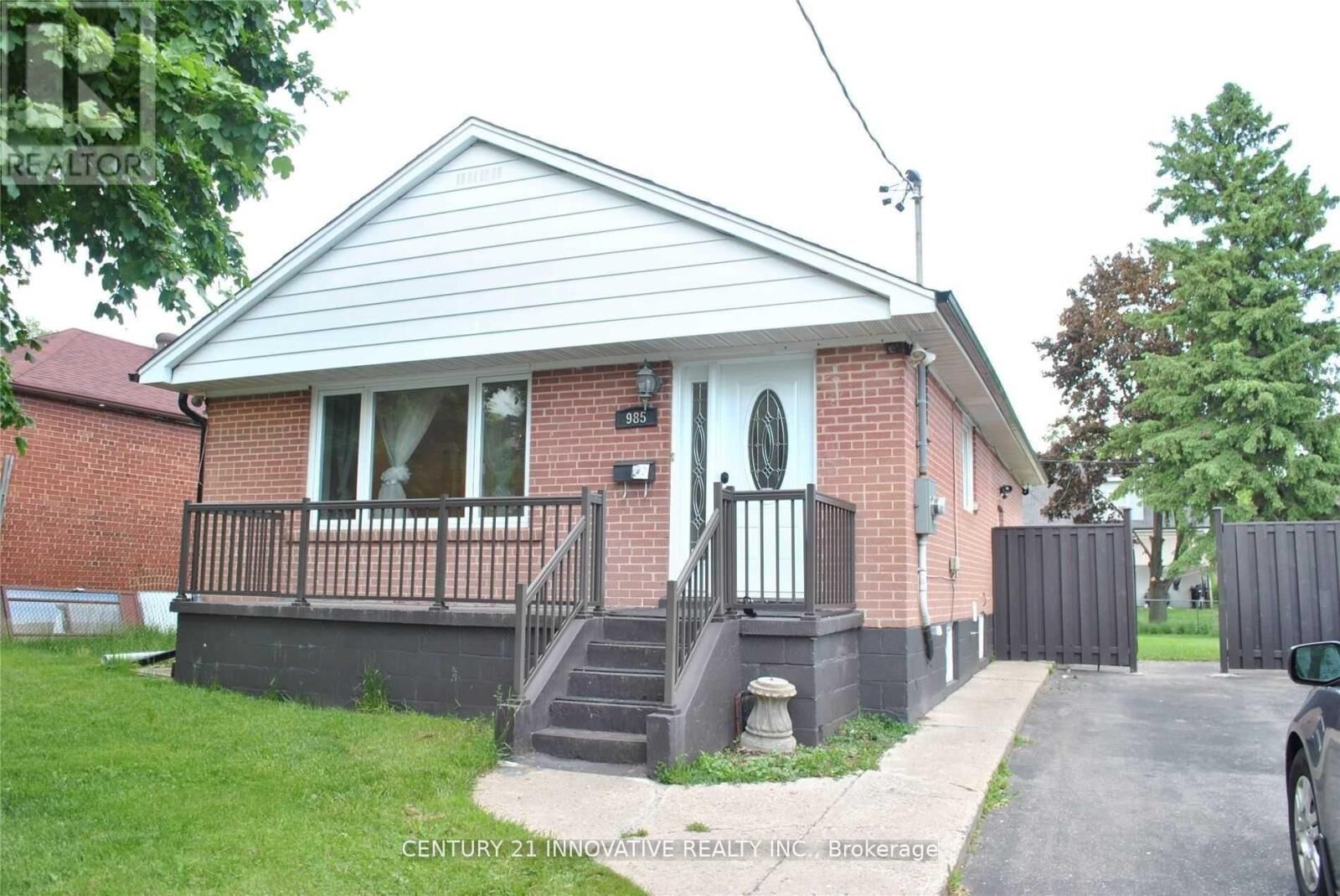 Property Photo: 985 Victoria Park Avenue Bsmt 1+1 ON M4B 2J4