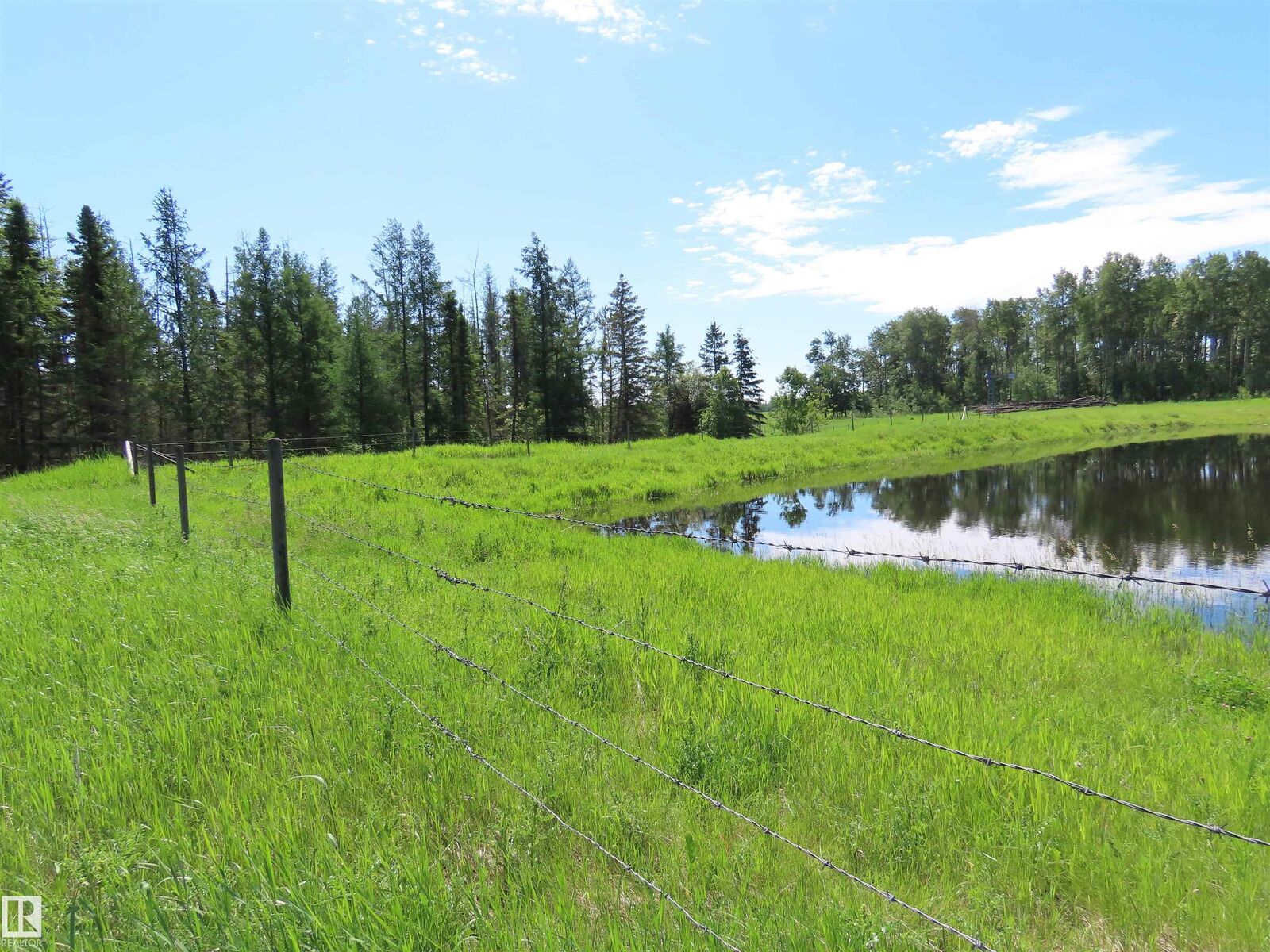 Property Photo:  55421 Rge Road 31  AB T0E 1V0 