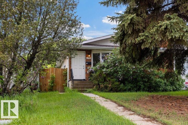 Property Photo:  1291 Lakewood Road NW  AB T6K 3L1 