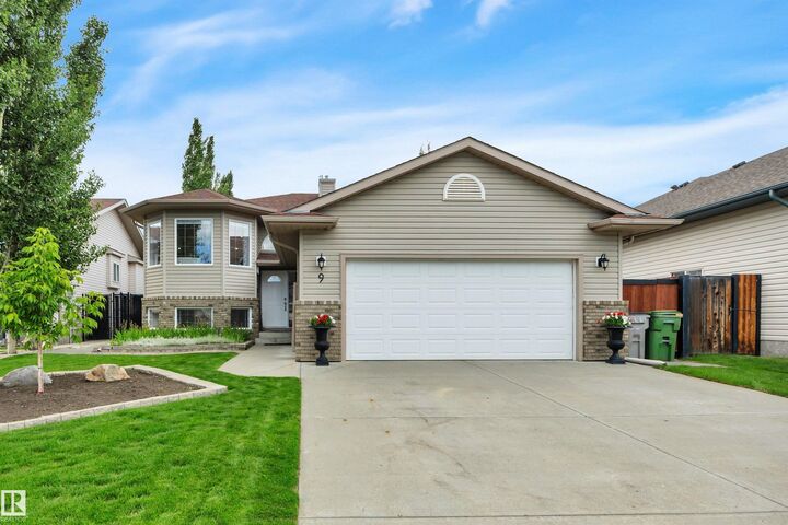 Property Photo:  9 Westview Drive  AB T0C 0V0 