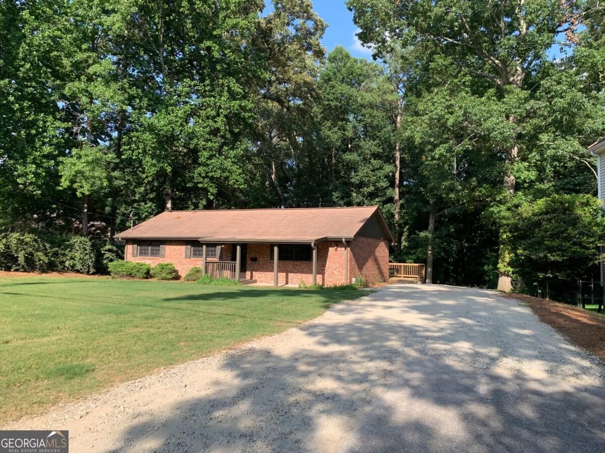 Property Photo:  6103 Lake Lanier Heights Road  GA 30518 