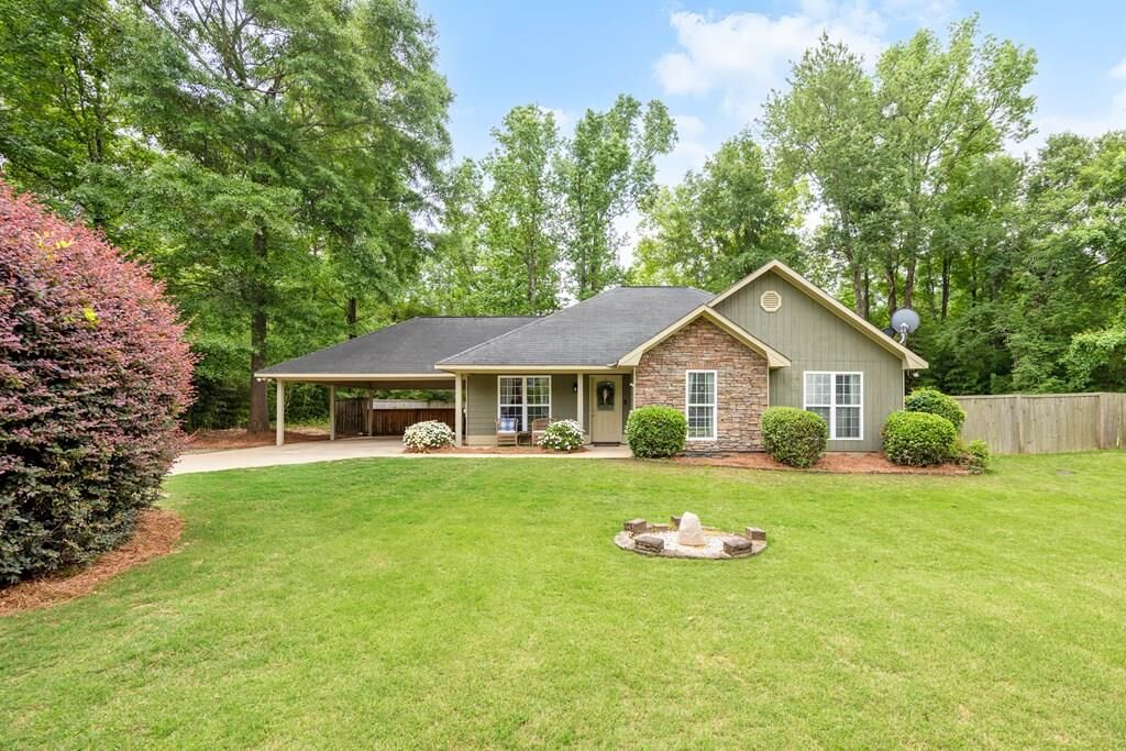 Property Photo: 163 Lee Road 2158 AL 36877