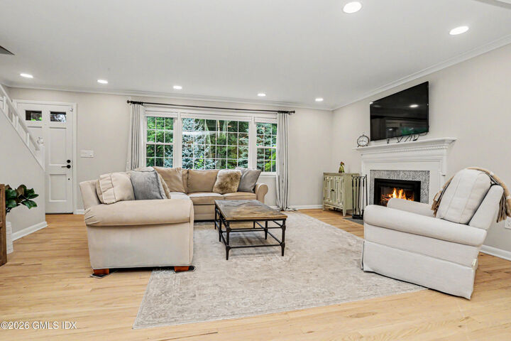 Property Photo:  25 Westview Place  CT 06878 