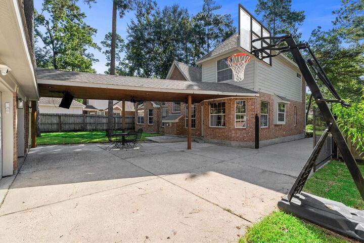 Property Photo: 19 Lantana Trail TX 77382