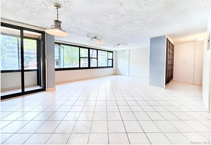 Property Photo:  10-10 166 Street 3A  NY 11357 