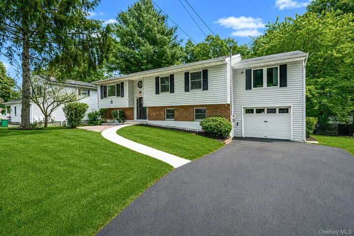Property Photo: 94 Crestwood Boulevard NY 12603