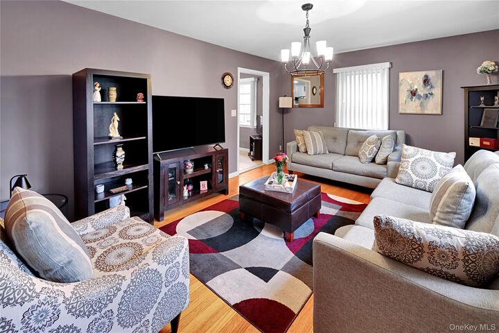 Property Photo:  94 Franklin Avenue  NY 10595 