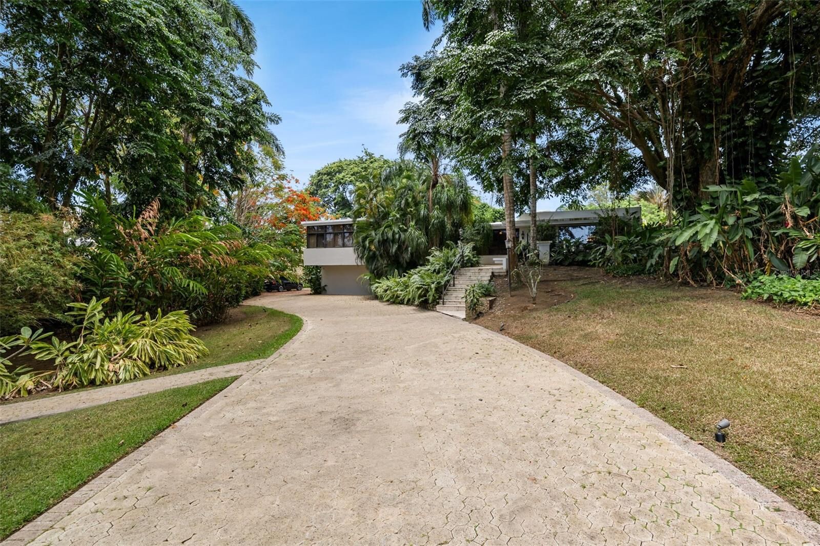 Property Photo: 1841 Begonia St, Santa Maria PR 00927