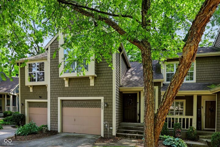 Property Photo: 4709 Shireton Court IN 46254