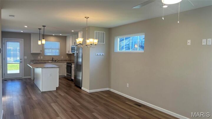 Property Photo:  320 Newbridge Way  MO 63368 