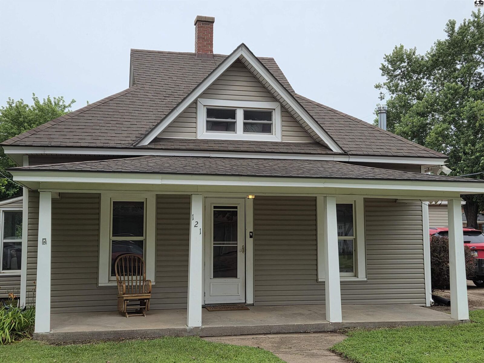Property Photo:  121 S Plum  KS 67570 