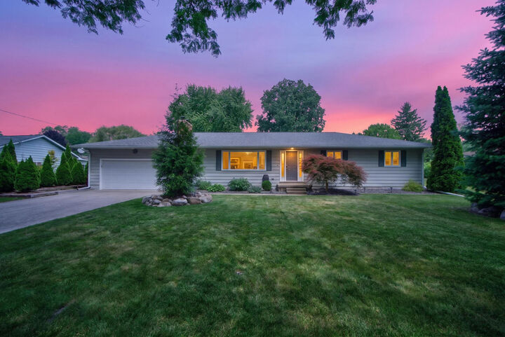 Property Photo:  815 Kennedy Street  MI 49202 