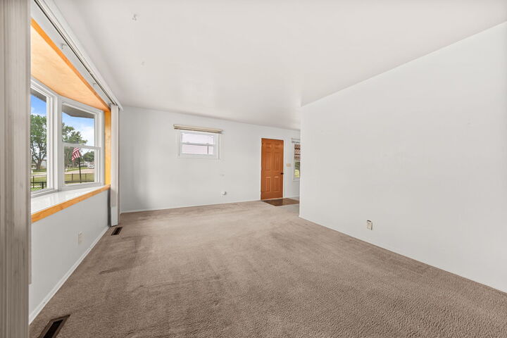 Property Photo: 1006 Copper Drive IL 61115