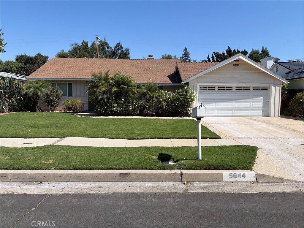 Property Photo: 5644 Le Sage CA 91367