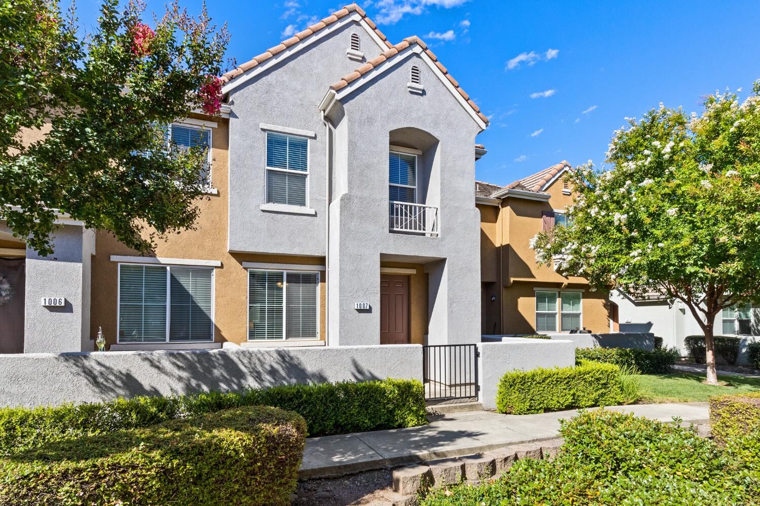 Property Photo: 1007 Dante Circle CA 95678