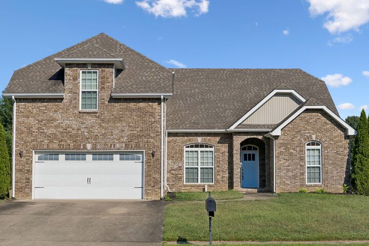 Property Photo: 1057 Willow Cir TN 37043