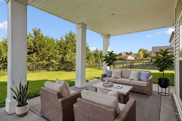 Property Photo:  1057 Willow Cir  TN 37043 
