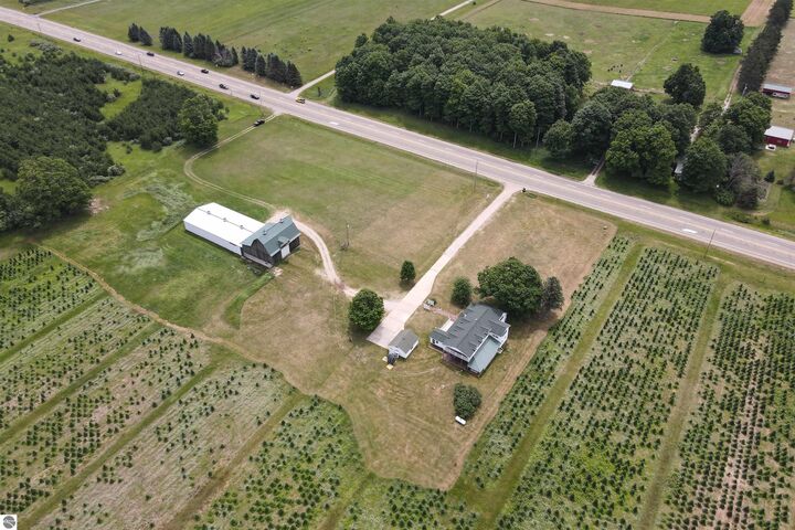 Property Photo:  6401 E M-113  MI 49649 