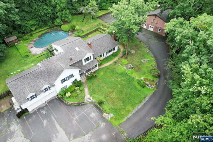Property Photo: 105 Ricker Drive NJ 07456
