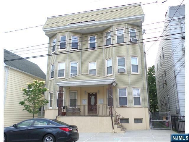 Property Photo: 427-429 Hamilton Street 3rd L NJ 07029