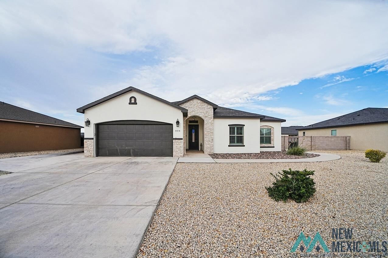 Property Photo:  804 Barcelona Court  NM 88220 