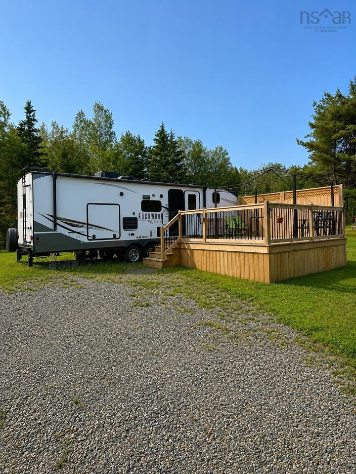 215 Scotch Lake Road — photo 1
