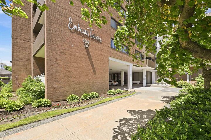Property Photo: 210 5959 Spring Garden Road NS B3H 1Y5