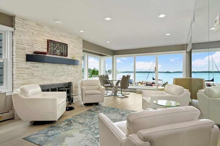 Property Photo: 603 Lake Street 115 MN 55331