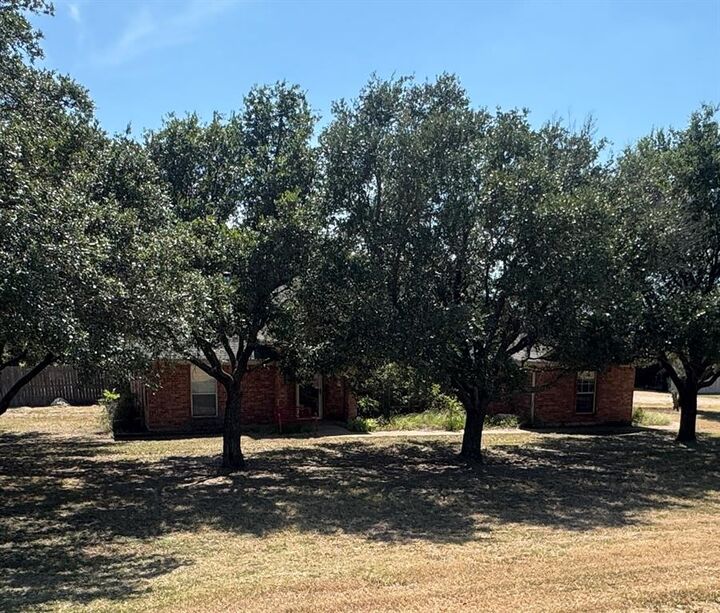 Property Photo:  9805 Heritage Parkway  TX 76691 