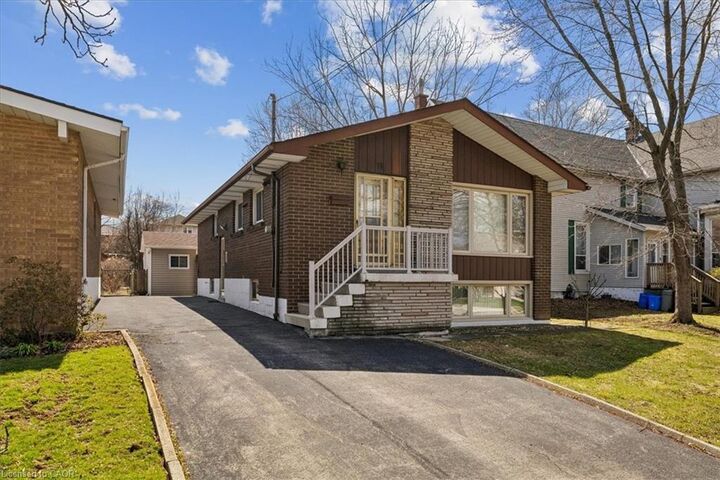 Property Photo:  11 Duff Street  ON L9C 1A8 