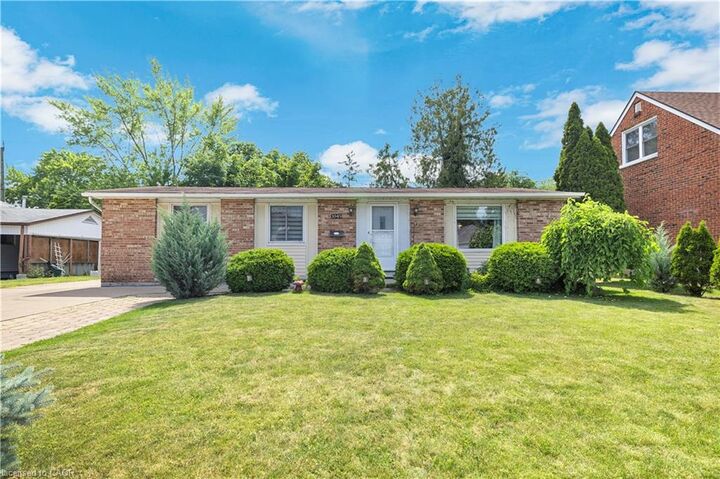 Property Photo:  1045 Reedmere Road  ON N8S 2L9 