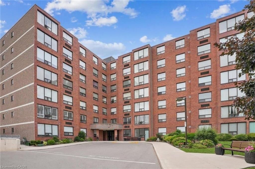 Property Photo: 99 Donn Avenue 704 ON L8G 5B2