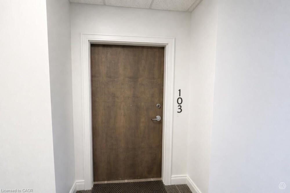 Property Photo:  161 Ottawa Street S 103  ON N2G 3T2 