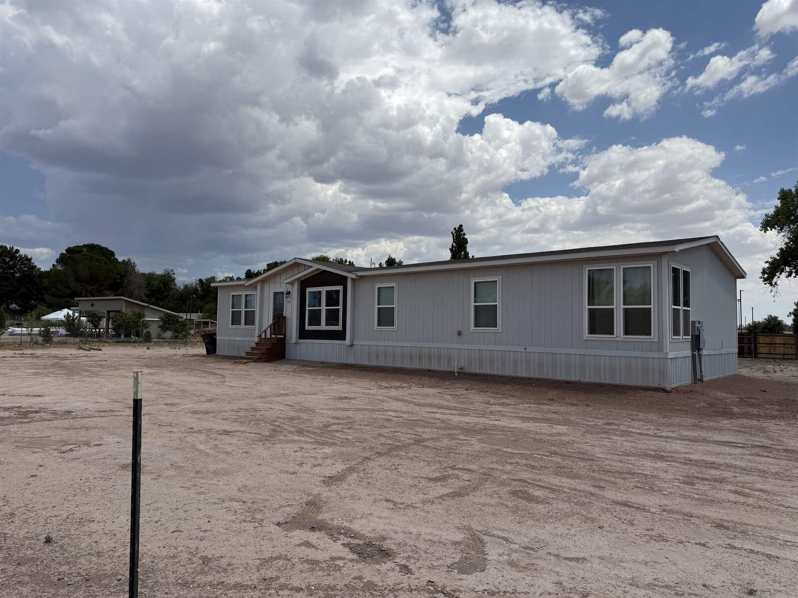 Property Photo:  709 Elouise Circle  NM 88352 
