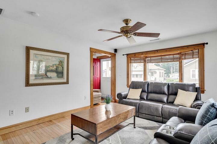 Property Photo:  98 Winthrop Ave  MA 01851 